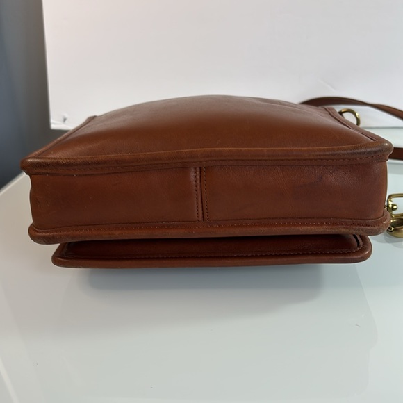 Coach | Vintage Station #5130 British Tan - Picture 10 of 12